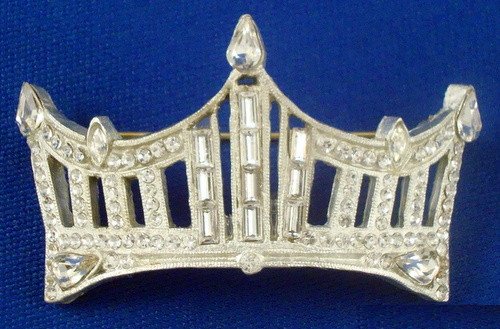 CROWN Pins Collection クラウン　ピンズ　コレクション 希少！☆トヨタ クラウン CROWN☆歴代モデル ピンズ