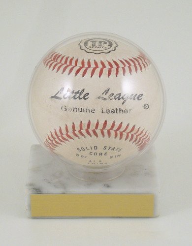 Acrylic Baseball or Softball Holder - Schoppy's Since 1921