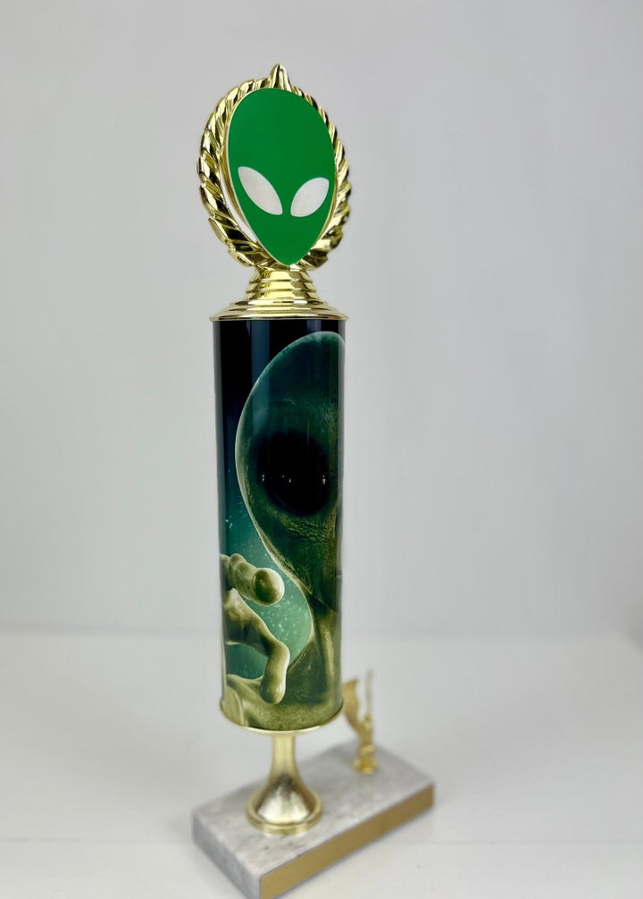 Alien Vector Cut Grandmaster Trophy - Schoppy's Since 1921