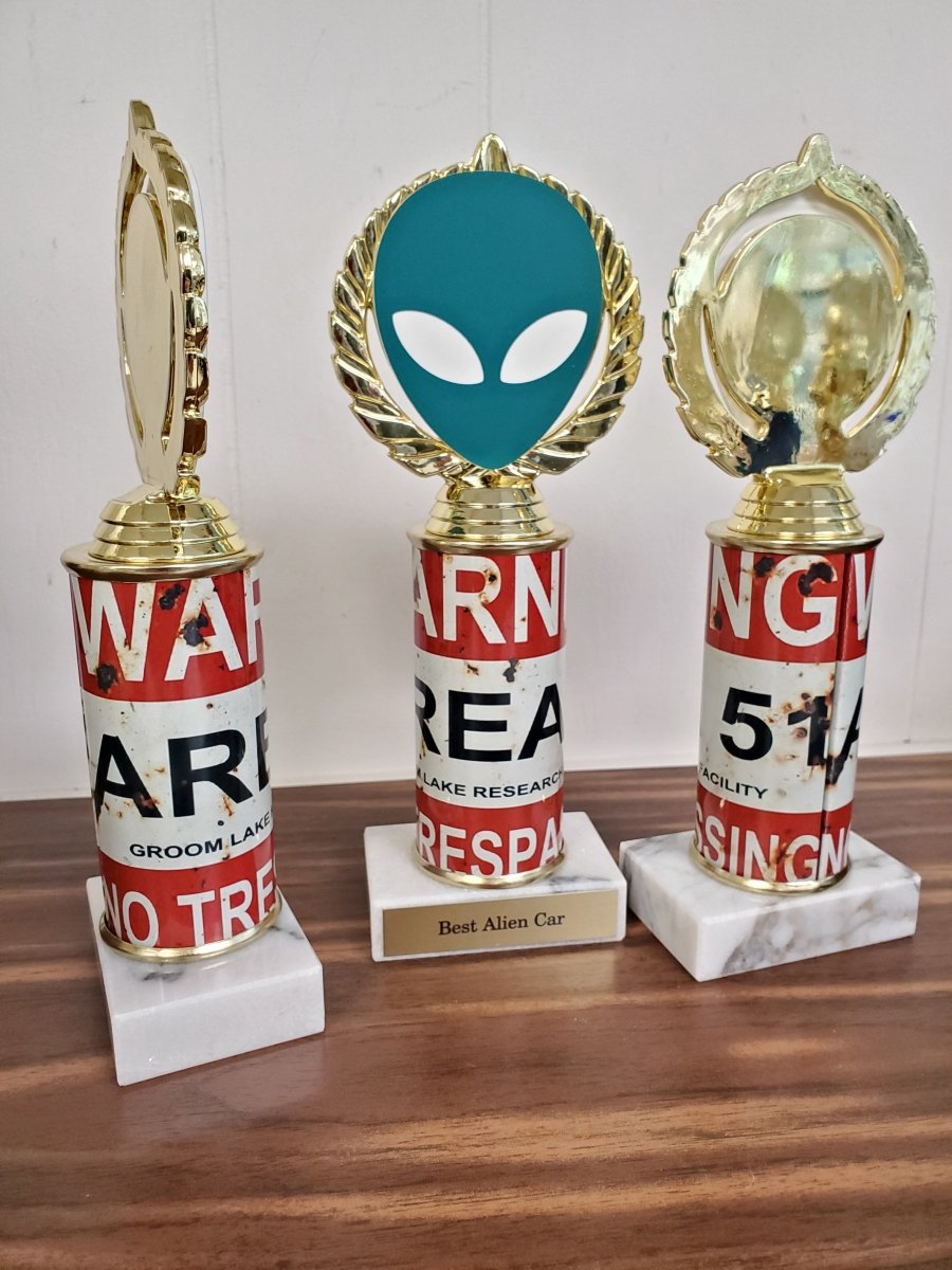 Alien Vector Cut Logo Custom Column Trophy - Schoppy's Since 1921