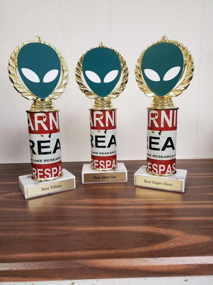 Alien Vector Cut Logo Custom Column Trophy - Schoppy's Since 1921