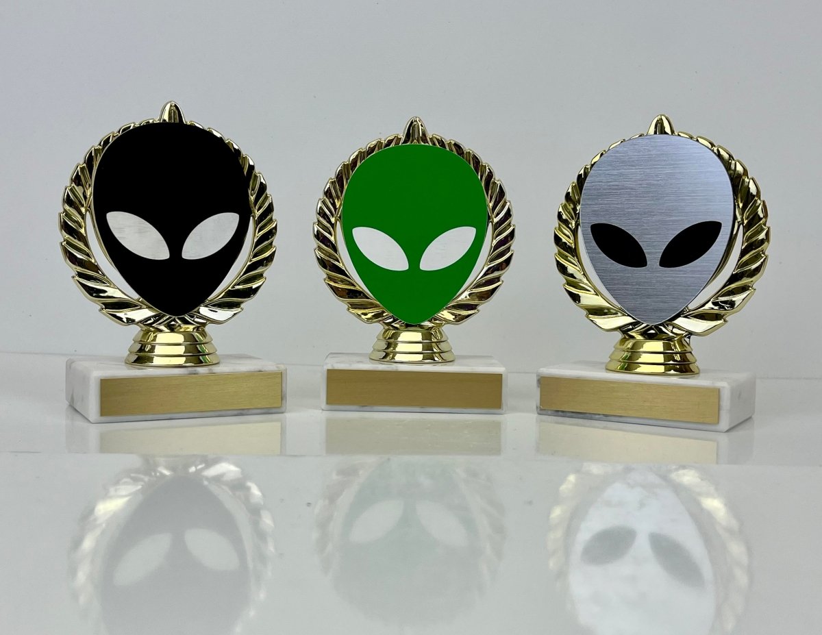 Alien Vector Cut Logo Trophy On Marble - Schoppy's Since 1921