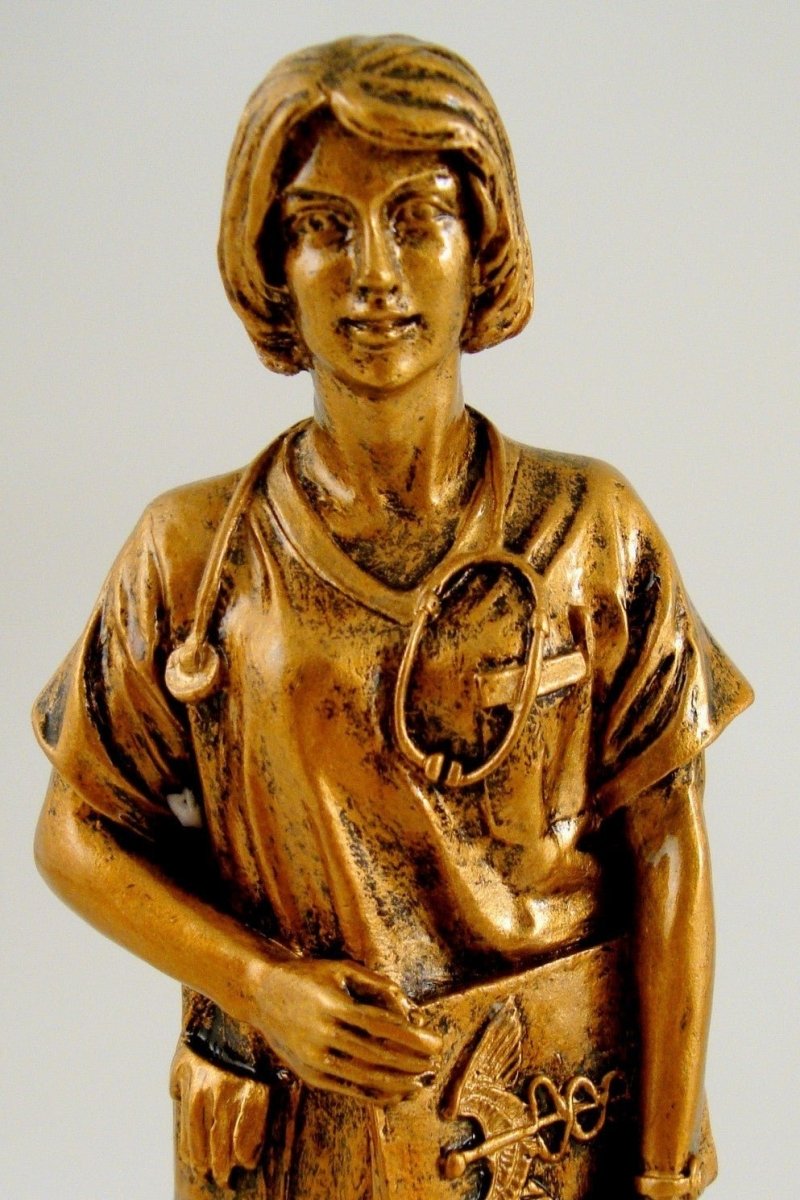 Bronze Nurse Resin Award - Schoppy's Since 1921