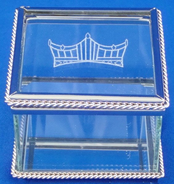 Glass Crown Logo Box - Schoppy's Since 1921