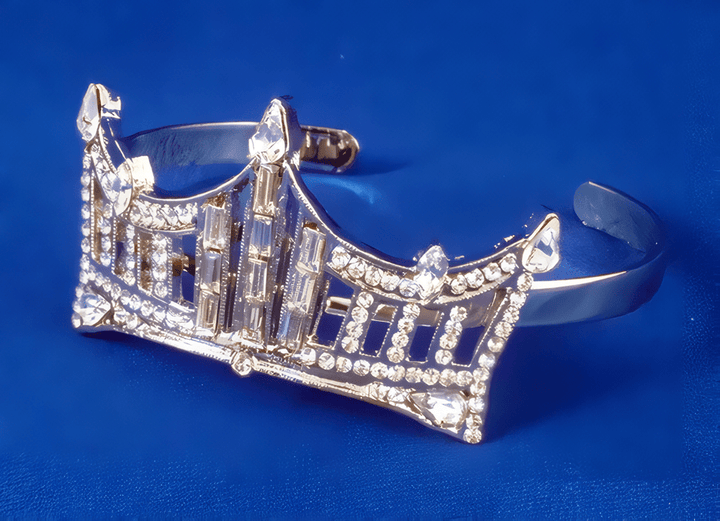 Rhinestone Crown Bracelet - Schoppy&