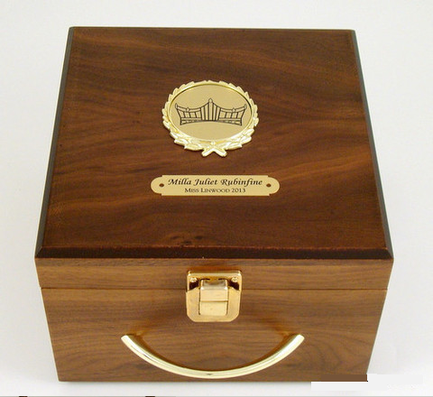 Walnut Crown Box S3L-Display Case-Schoppy&